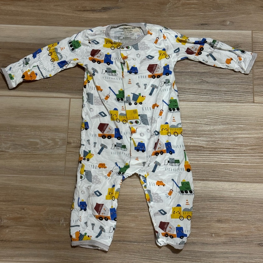 Magnetic Me Toe Zone Stretch
Modal Romper